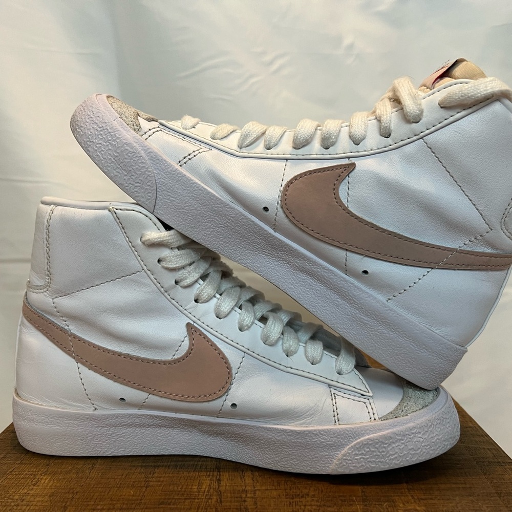 Nike Blazer Mid ‘77 Vintage Pink, Girls Sz 5